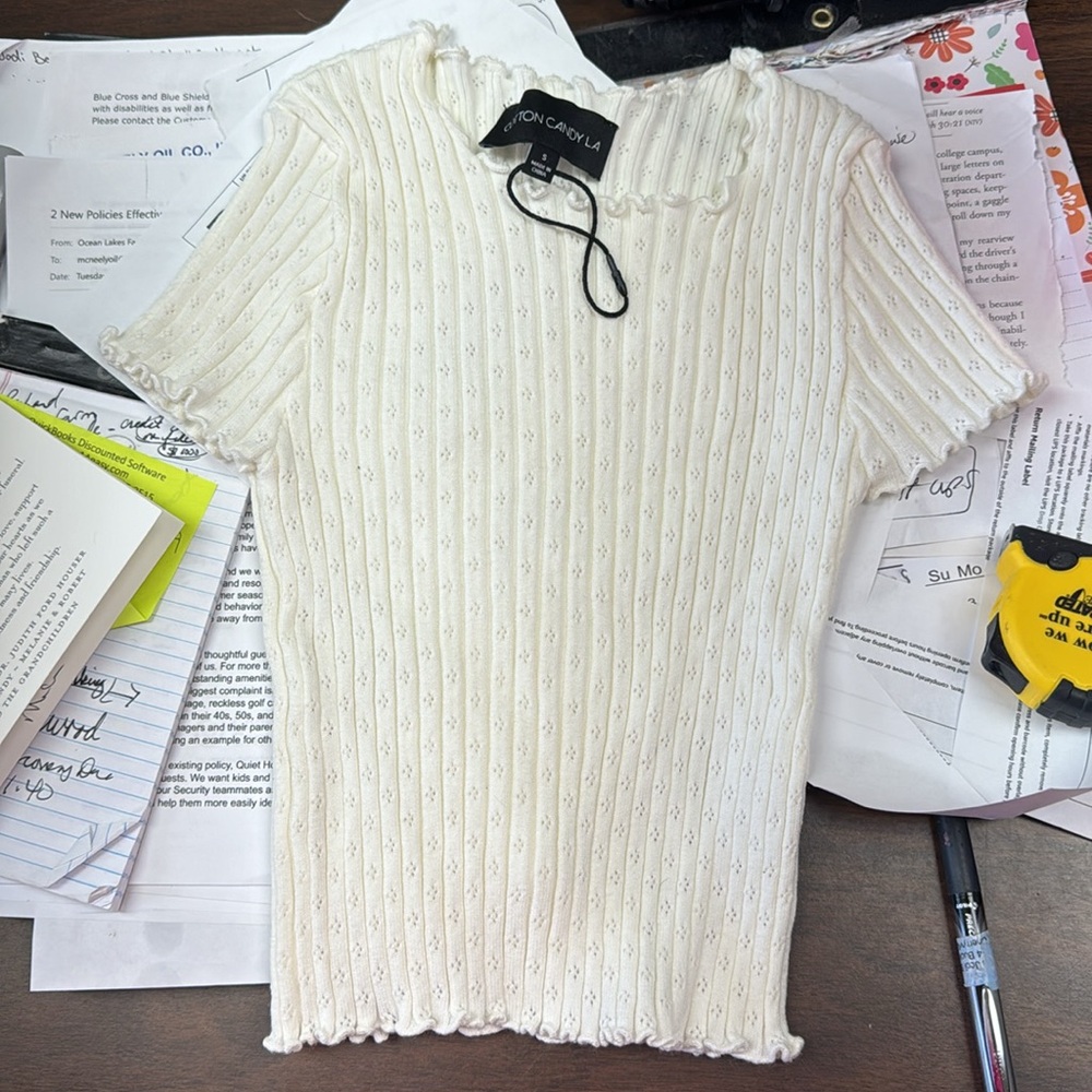 Cotton Candy LA Juniors Cropped Sweater. - Picture 7 of 8